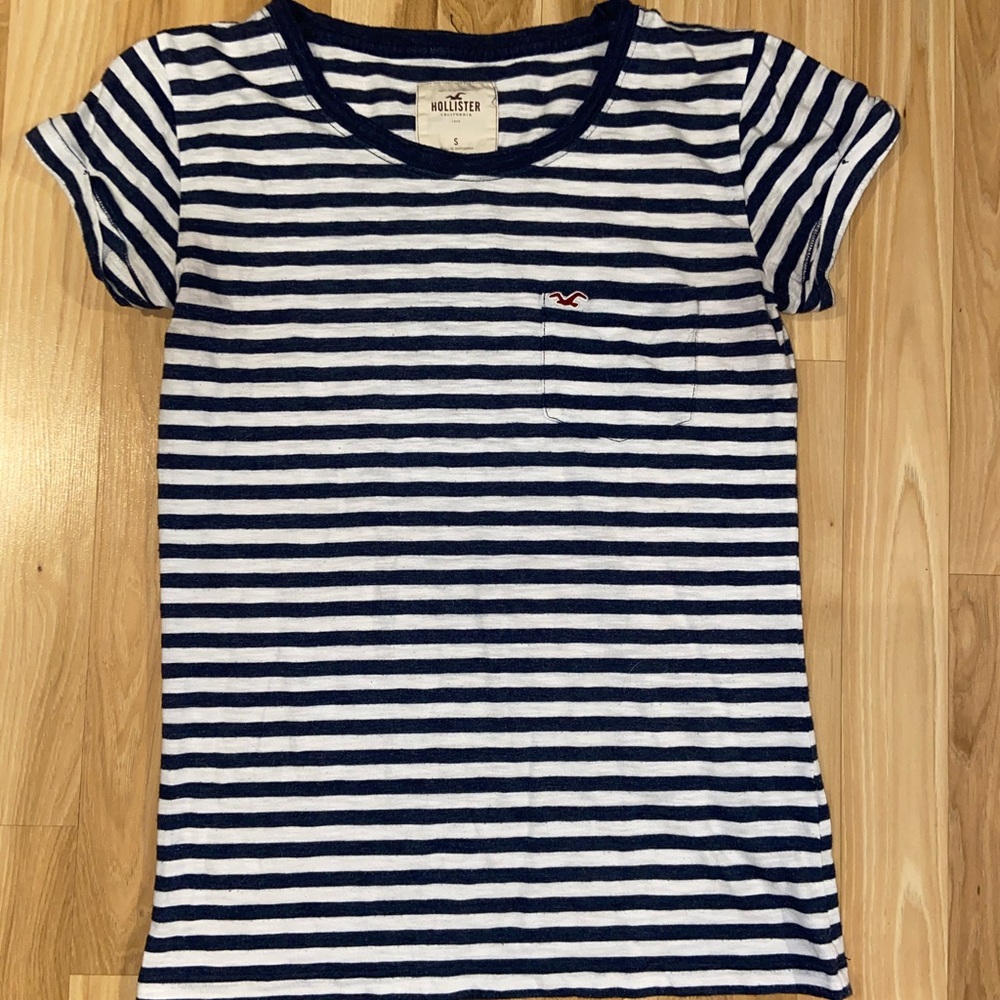 Hollister T-shirt